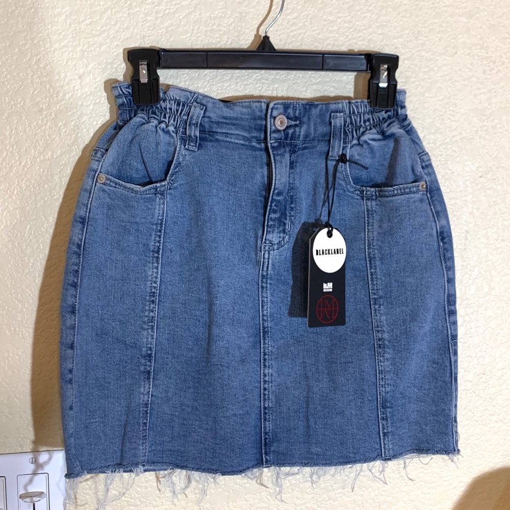 *BRAND NEW* High Rise Denim Mini Skirt